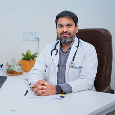 dr.krishna-chaitanya laparoscopic surgeon